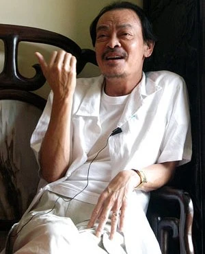 Nhạc sĩ Thanh Tùng ủng hộ ĐTVN bằng "Tiến lên Việt Nam!" ảnh 1