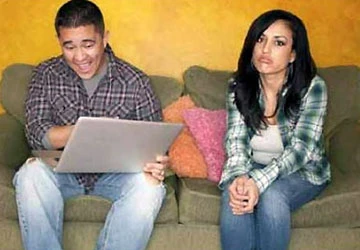 “Goá phụ" thời công nghệ số ảnh 1