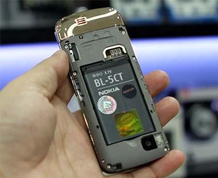 Nokia C3-01 mạ vàng chính hãng giá 7 triệu đồng ảnh 8