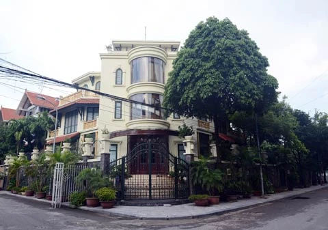 Giây phút bầu Kiên nghe lệnh bắt ảnh 2