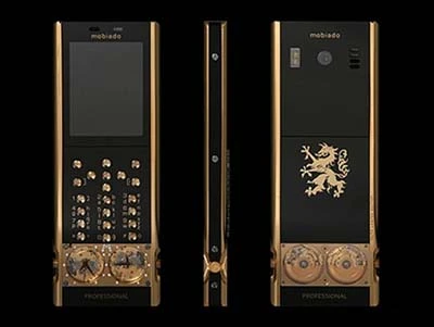 Mobiado Professional 105GMT Gold. Ảnh: Mobiado. Mobiado Professional 105GMT Gold. Ảnh: Mobiado.