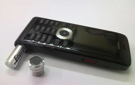 Điện thoại Philips Xenium pin siêu bền ảnh 3