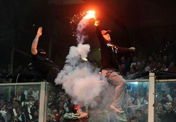 Vòng loại Euro 2012: Những bóng ma trở lại ảnh 1