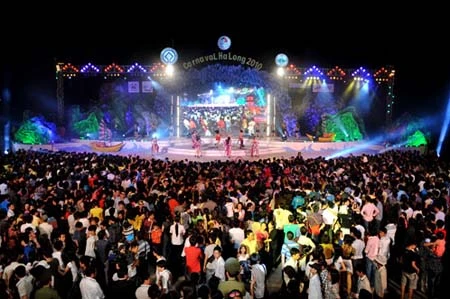 Đêm hội Carnaval Hạ Long rực rỡ sắc màu ảnh 1