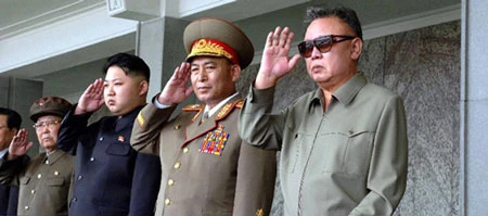 Nhật, Hàn báo động sau cái chết của Chủ tịch Kim Jong-il ảnh 1