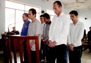 Vụ đánh người tại rẫy ông Thành: Nguyễn Đình Sơn lãnh sáu năm tù ảnh 1 Vụ đánh người tại rẫy ông Thành: Nguyễn Đình Sơn lãnh sáu năm tù ảnh 1