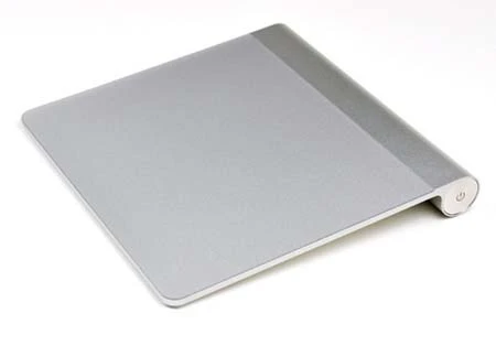 Khám phá "nội tạng" Magic Trackpad của Apple ảnh 1