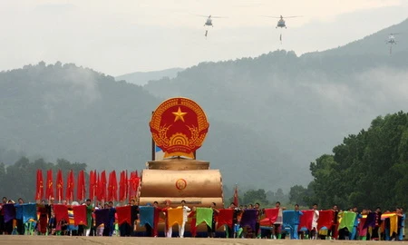 Tổng hợp luyện Diễu binh mừng Đại lễ ảnh 2
