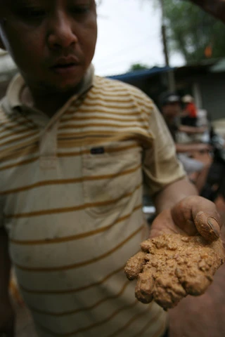 Những người làm việc "dưới âm phủ" ảnh 7 Những người làm việc "dưới âm phủ" ảnh 7