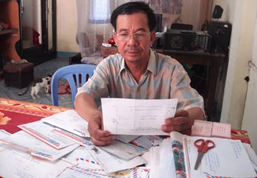 Người đưa đò cho các gia đình liệt sĩ ảnh 2