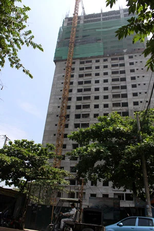 Thang máy rơi từ tầng 18, ba người tử vong ảnh 1