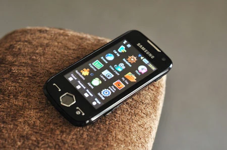 10 điện thoại đình đám tháng 5/2010 ảnh 7