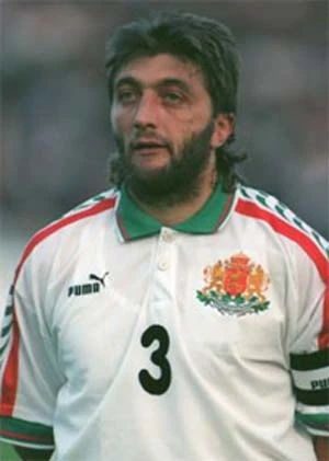 Đội hình tiêu biểu các cầu thủ xấu trai nhất lịch sử World Cup ảnh 4