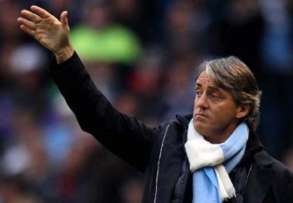 HLV Mancini mất niềm tin vào UEFA ảnh 1