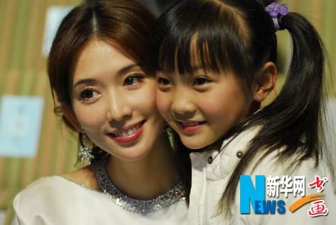 Cận cảnh sao nhí Hoa ngữ có giá ăn tối 11.000 USD ảnh 10