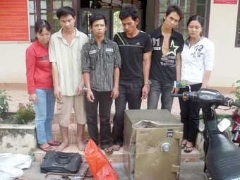 Băng trộm chuyên ‘khiêng” két sắt ảnh 1