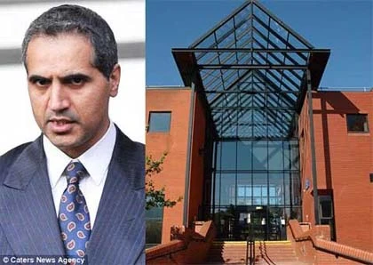 Chiêu giữ vợ độc địa của ông chồng ghen tuông ảnh 1