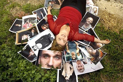 Những câu chuyện khó tin trên mạng năm qua ảnh 1