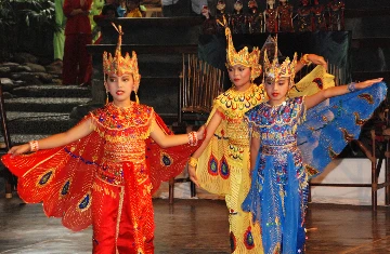 Nam Dương ký sự ảnh 4