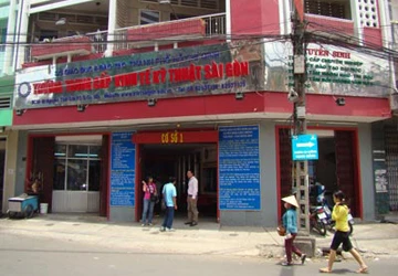 Trường Trung cấp Kinh tế Kỹ thuật Sài Gòn: Không học... vẫn có bằng! ảnh 1