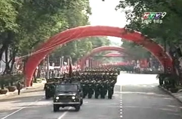 Tường thuật Lễ mittinh kỷ niệm 35 năm giải phóng miền Nam, thống nhất đất nước ảnh 19