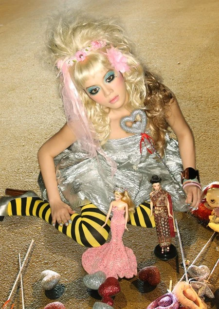 Lý Nhã Kỳ hóa thân thành búp bê ảnh 12