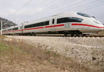 Dự án đường sắt cao tốc Bắc-Nam: Có cần làm hay không? ảnh 2