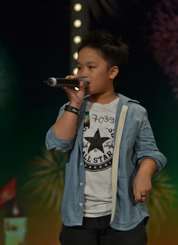 Cô bé 9 tuổi có giọng hát thiên thần tại VN's Got Talent ảnh 2
