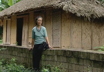 Phía sau người anh hùng - Bài 2: Nỗi oan nghiệt của người ở lại ảnh 2