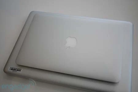 Cận cảnh Macbook Air "siêu mỏng" mới ảnh 18 Cận cảnh Macbook Air "siêu mỏng" mới ảnh 18