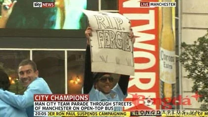 Chưa hết "cay", Evra chửi Tevez, chửi cả Man City ảnh 2