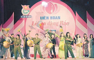 Lớp nhạc sĩ đầu tiên hướng về Bác Hồ ảnh 1