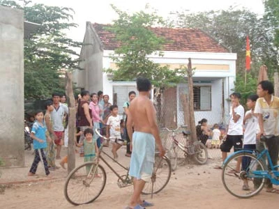 Bắt một phụ nữ nghi bắt cóc trẻ con ảnh 2