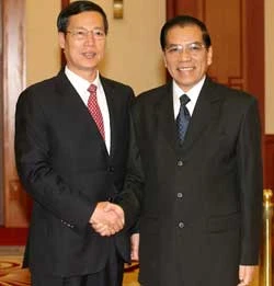 Tổng Bí thư Nông Đức Mạnh tiếp đồng chí Trương Cao Lệ, ủy viên Bộ Chính trị, Bí thư Thành ủy Thiên Tân. Ảnh: TTXVN