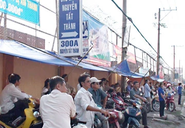 Thi cao đẳng 2010: Kinh - tài chen chúc, nghệ thuật vắng hoe ảnh 1