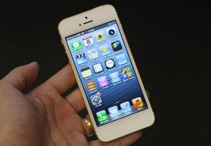 iPhone 5 mạ vàng 24K thủ công ở Việt Nam ảnh 4