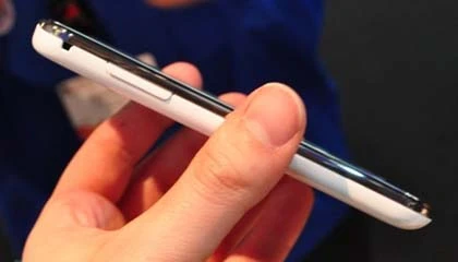 Máy nghe nhạc Samsung Galaxy S 5 inch ảnh 12