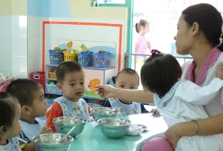 Thầy cô dạy thêm không phải để làm giàu ảnh 1