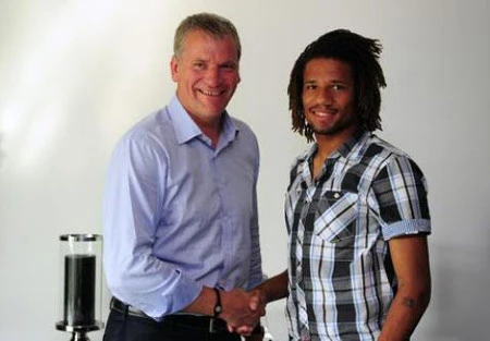 Những điều chưa biết về tân binh Bebe của MU ảnh 1