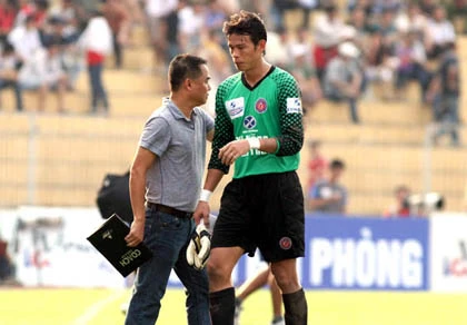 Thủ môn Bùi Tấn Trường: "Cây ngay không sợ chết đứng" ảnh 1 Thủ môn Bùi Tấn Trường: "Cây ngay không sợ chết đứng" ảnh 1