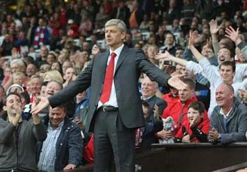 Arsene Wenger tự hào dù 4 năm tay trắng ảnh 1