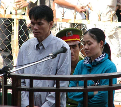 Mẹ ruột bé Như Ý lãnh 5 năm tù, cha dượng lãnh 6 năm tù ảnh 2