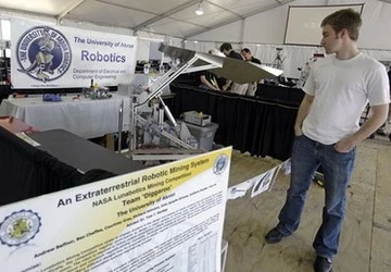 Được trả 100 ngàn USD để... không học ĐH ảnh 2