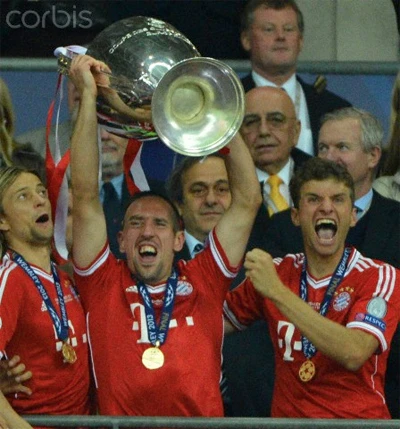 Đội hình xuất sắc nhất Champions League 2012/13 ảnh 10