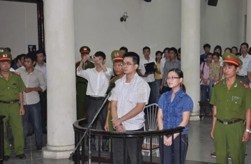 Tường thuật trực tiếp phiên xử Nguyễn Đức Nghĩa, kẻ giết và chặt đầu người yêu - Phần 1 ảnh 4