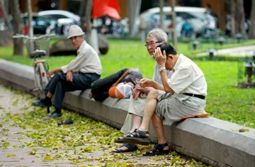 Hà Nội mùa lá bay ảnh 5