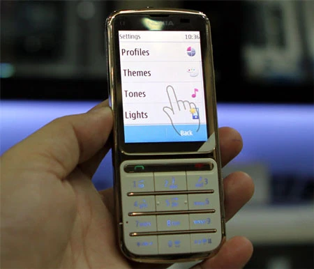 Nokia C3-01 mạ vàng chính hãng giá 7 triệu đồng ảnh 10