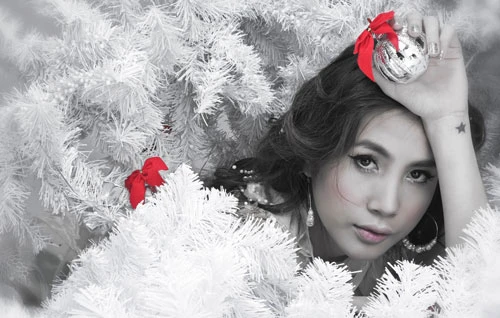 Thủy Tiên đón Giáng sinh bên Công Vinh ảnh 3