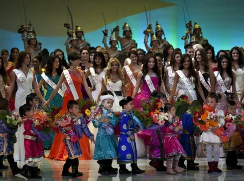 Đêm chung kết rực rỡ của Miss World 2012 ảnh 2