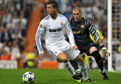 C.Ronaldo và hình ảnh trái ngược tại El Clasico ảnh 1